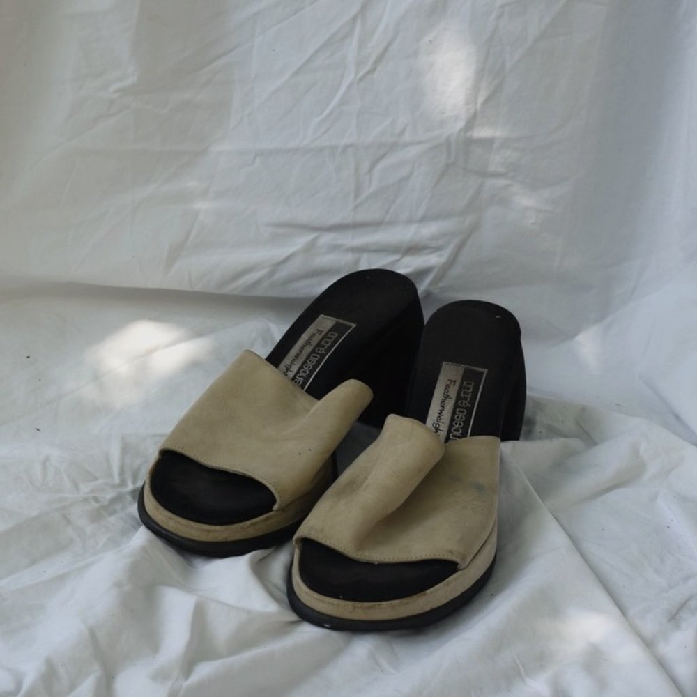 Tan Heeled Sandals Andre Assous